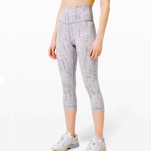 Lululemon Cropped Pants